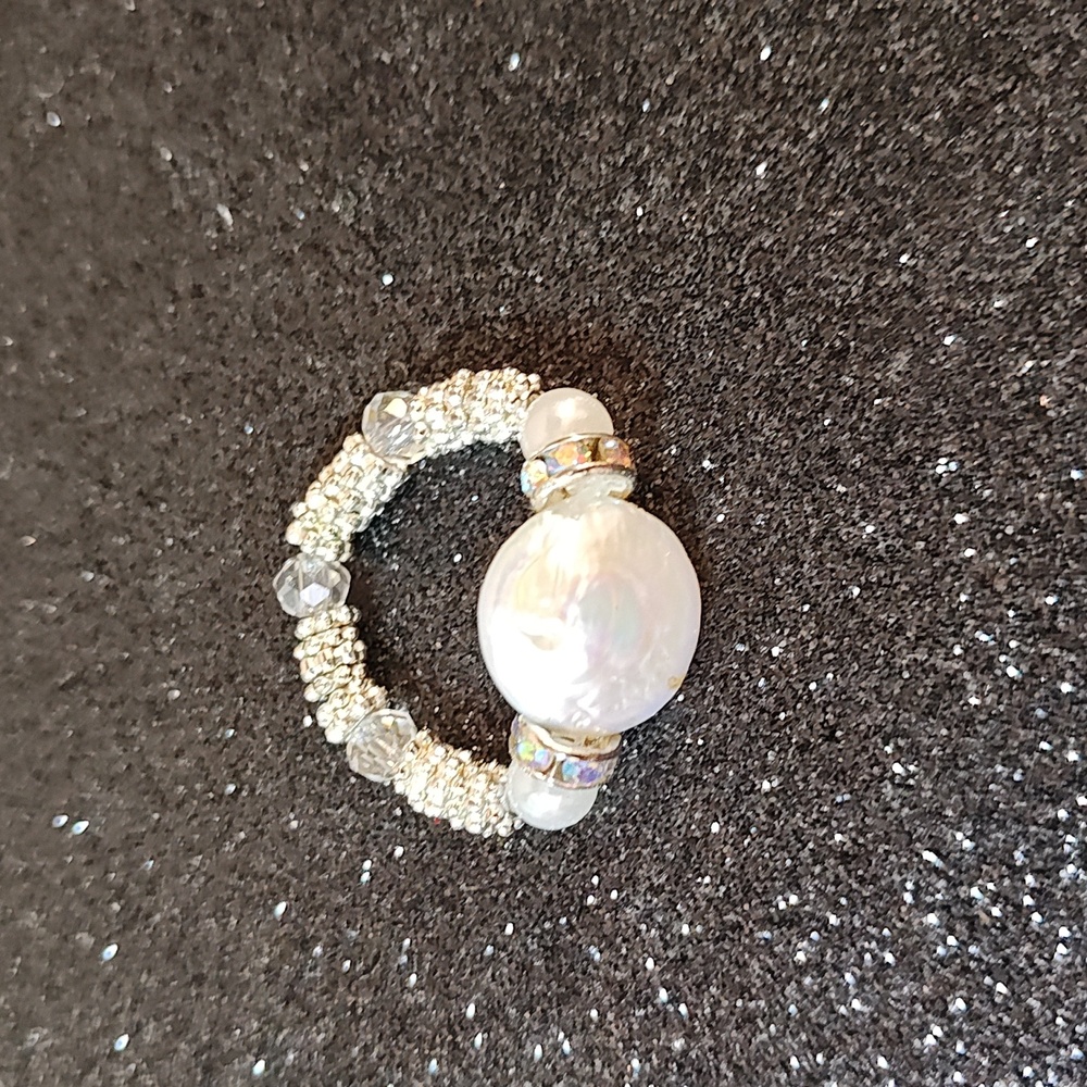 Handmade Baroque Pearl Beaded Stretch Ring - READ BELOW FOR CUSTOM SIZING 👇 - Picture 6 of 6